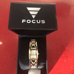 Focus bracelet, watch new in the box