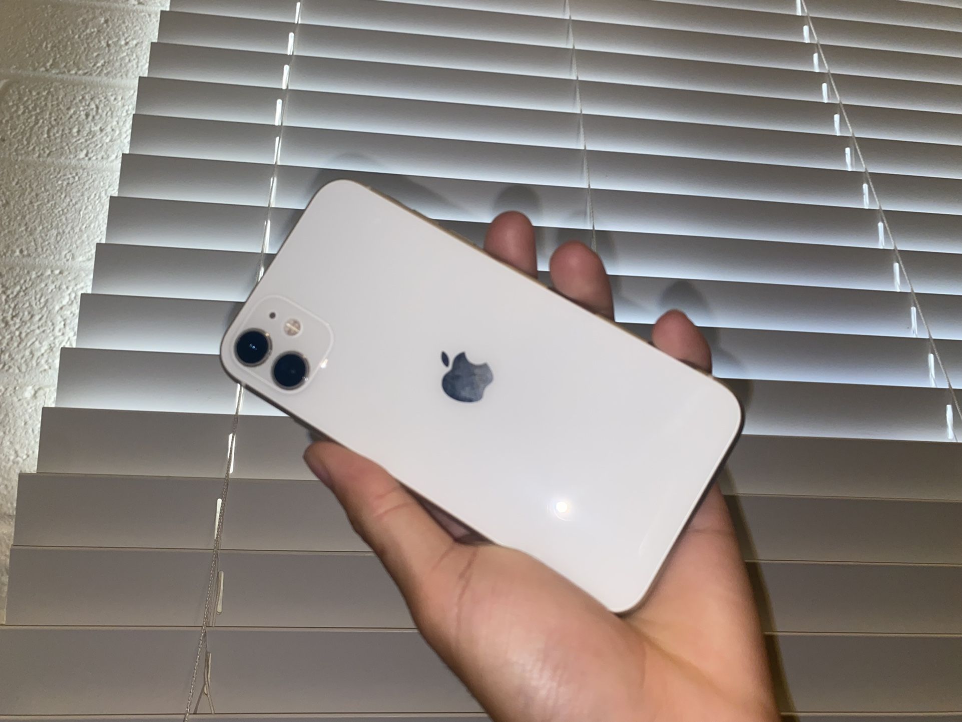 IPhone 11 64gb Unlocked White 