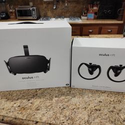 Oculus Rift CV1 With Touch Controls CIB