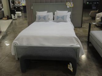 Ariel Queen Bed in Celadon Sage-Green Finish