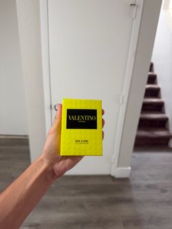 Valentino Donna in Roma