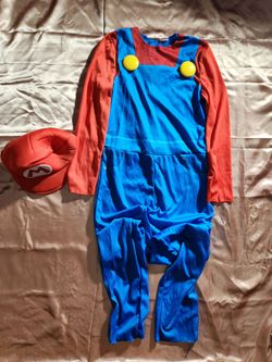 Super Mario costume