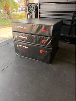 Titan Fitness 6” and 12" Soft Foam Plyometric Box