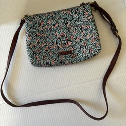 Fossil Fiona Green Leaves Pattern Faux Leather Women’s Double Zip Crossbody Bag