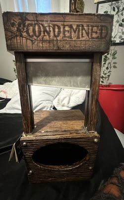 Haunted Hollow Animated Decor