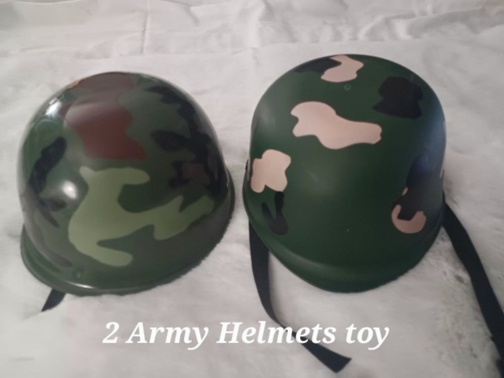 Toy Army Helmets for ages 3 and up.