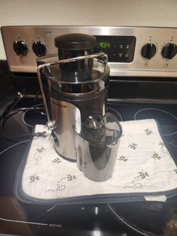 Juicer – Great Condition – All Parts Included