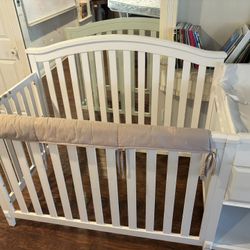 Crib With Changing Table And Storage room