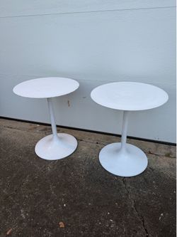 Vintage Mid-Century Modern White Tulip Side Tables - Pair