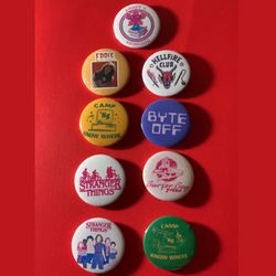 Stranger Things Pins/buttons/pin-backs