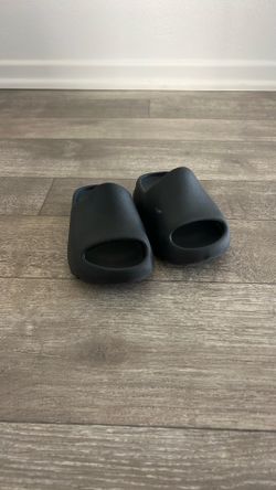 Kid's Yeezy Slides 