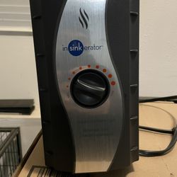 **LIKE NEW** INSINKERATOR HOT WATER DISPENSER
