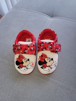Minnie Mouse Toddler Girl Slippers 