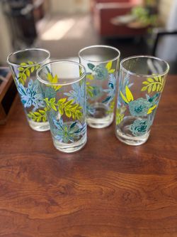 Set of 4 Cottage-Core Libbey Glasses