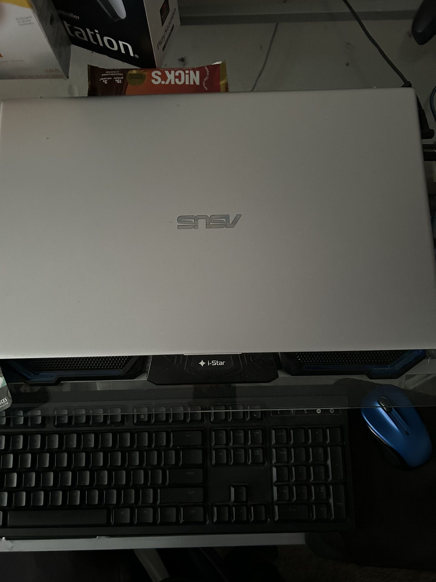 Asus vivobook 17.3