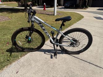Huffy 26-inch Scout Men's 21-Speed Hardtail Mountain Bike