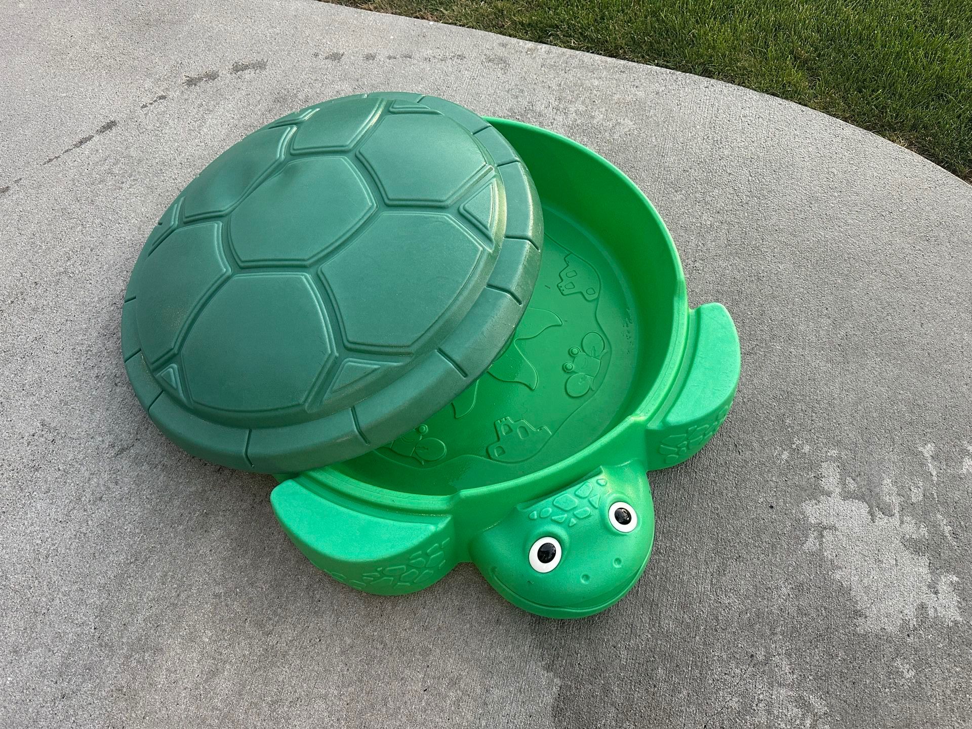 Little Tykes Turtle Sandbox With Cover