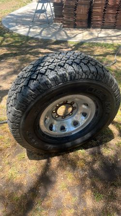 Big Foot tire 1210LBS rating
