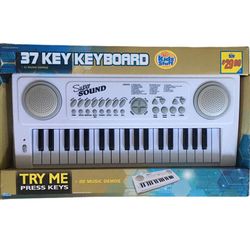  Kids Stuff 37 Key Keyboard 22 Music Demos and toys for kid ; for ages 4 and up.