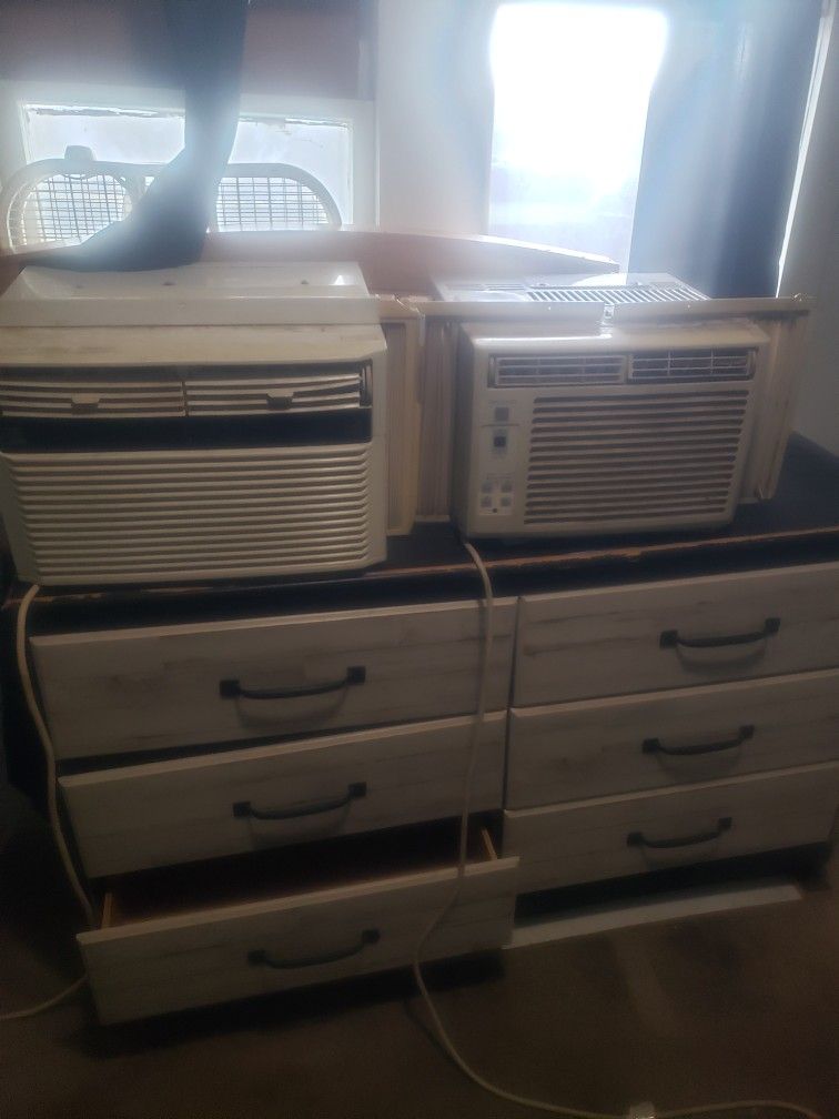 Ac Unit Both Work Just Old