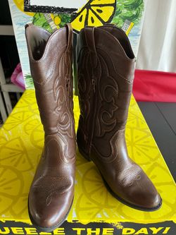 Girls cowboy boots