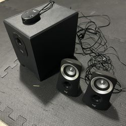Logitech Z313 2.1 Speakers with Subwoof