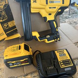 Dewalt Stapler 18ga 