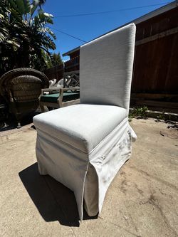 Off White Linen Upholstered Dining Chairs (4)