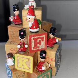 Vintage Handmade Alphabet Wood Block Christmas Holiday Tree w/ Miniature Figures