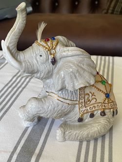 Under The Big Top Collection “Scene Stealer” porcelain jeweled Elephant.  7.5” tall