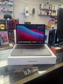 Macbook pro 16gb/512gb On Payments With $50 down ,or cash $499