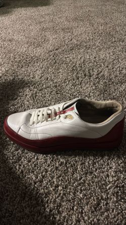 Shoe