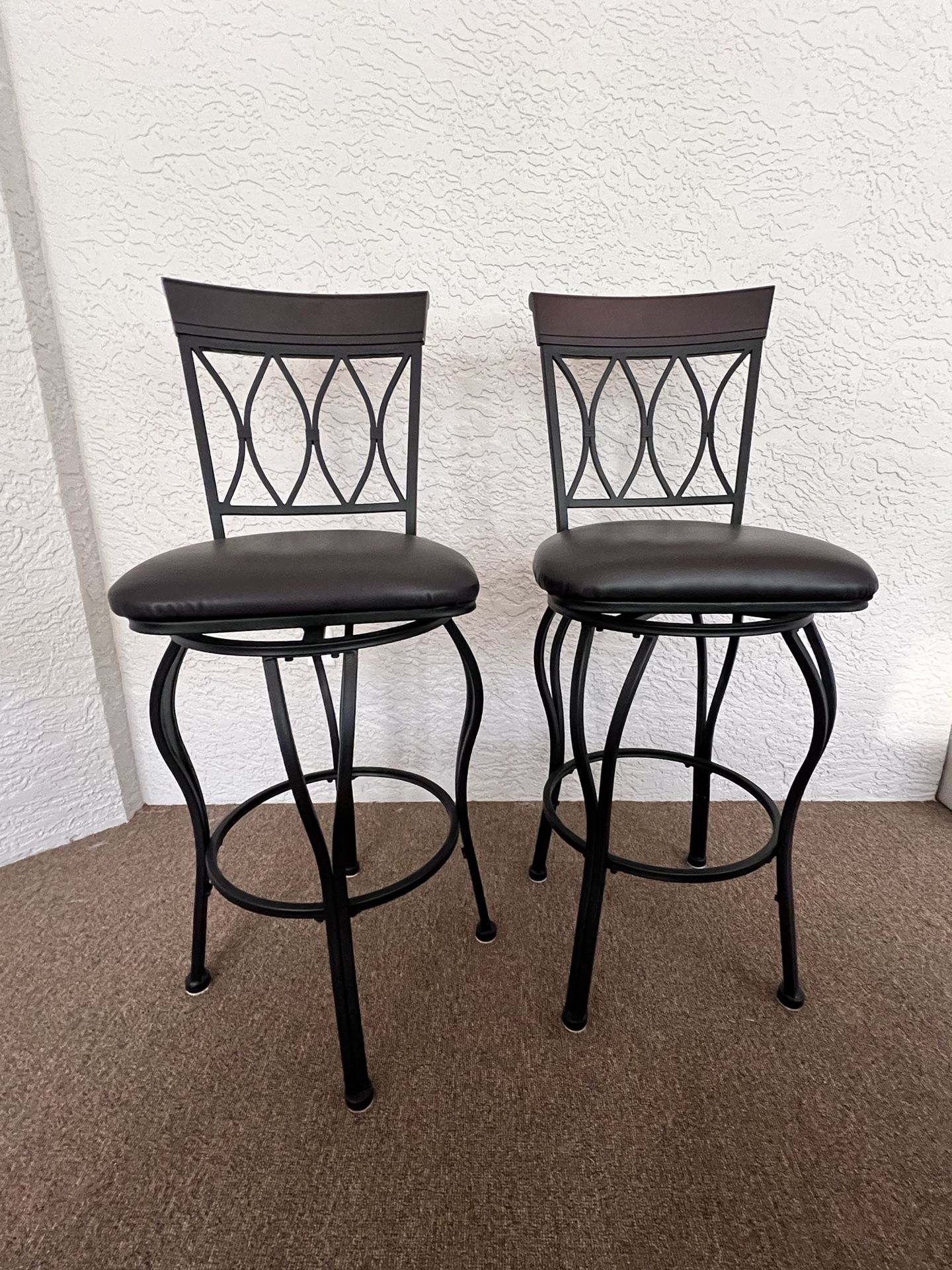 30 " High Traditional Style Swivel Counter Stools Set of 2