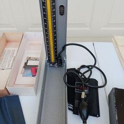 Sphygmomanometer Portable Folding Vintage