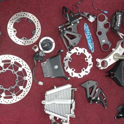 2017 And up GSXR1000 Parts And Other Parts