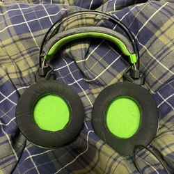 2 Headsets