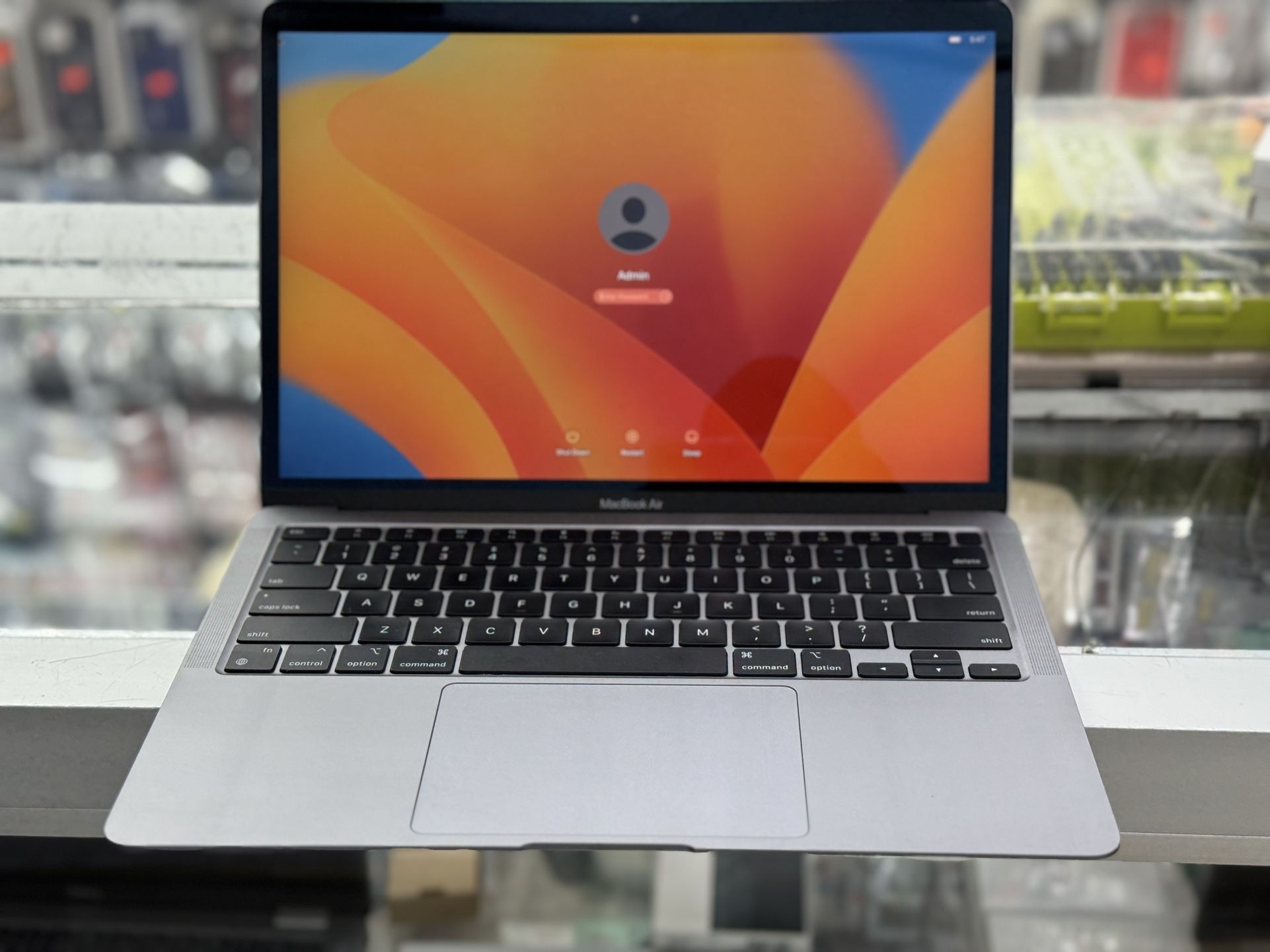 ✅ 13” Apple MacBook Air "M1" 8 CPU/7 GPU MacOS 15 Sequoia