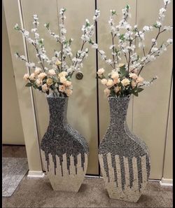 Large pair of mother of pearl inlay floor vases with artificial flowers details in photos pickup Gaithersburg md20877
