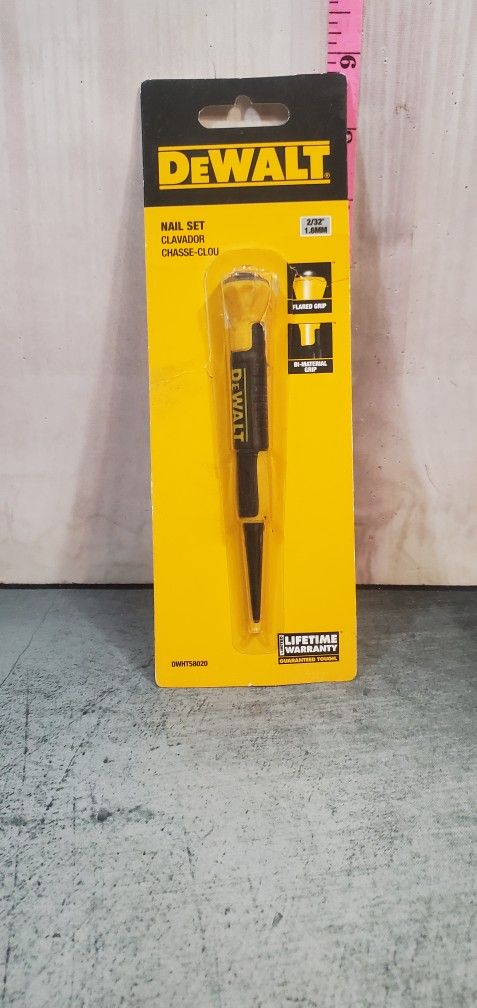 @CHV. Dewalt Nail punch Set