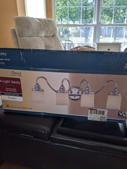 Open Box - New Patriot Burkley Vanity Light 