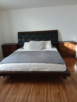 King Sizes Bed With Mattress  And Night Stands