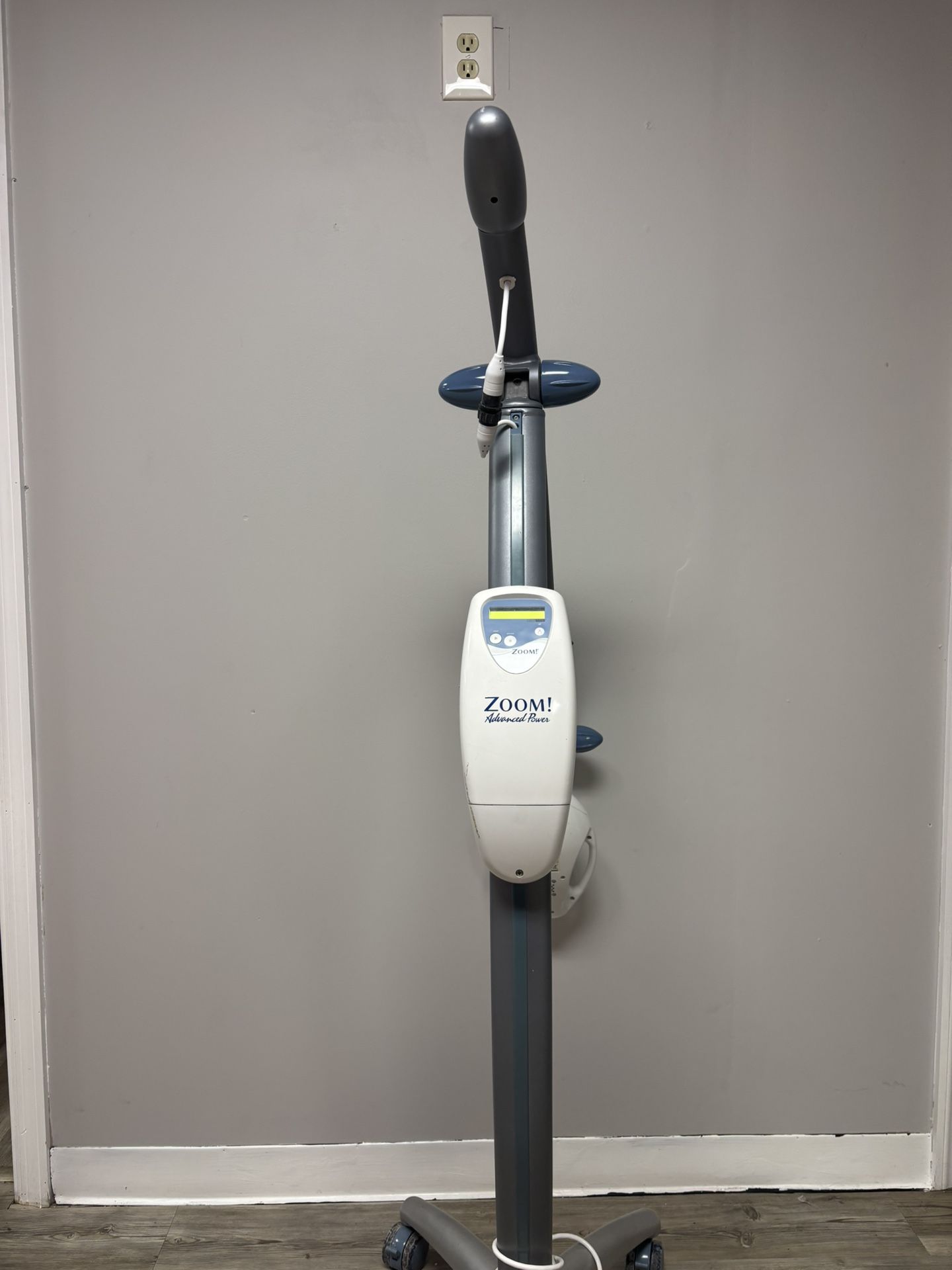 Zoom Teeth Whitening Machine 