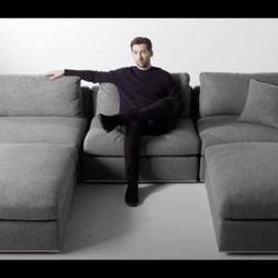 Huge! Rove Concepts, Milo 5 pc sectional Modern color: Felt-Malmo, New in box 2 ottomans