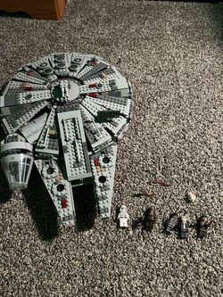 RETIRED LEGO millennium falcon the force awakens.