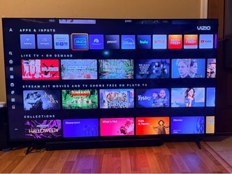 50 in 4K UHD VIZIO W/SOUND BAR