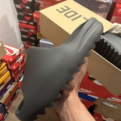 Yeezy Slides - Onyx