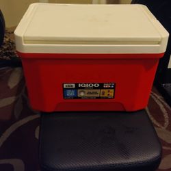 Igloo Laguna 9qt Ice Chest Cooler - Red