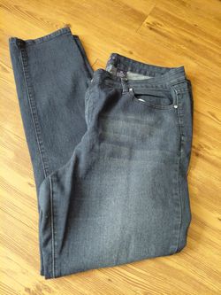 SOFIA'S Dark Blue Women Jeans sz 22, 
$15 cash pre-owned  
Comfortable dark blue jeans in good condition.

Glenn Heights TX