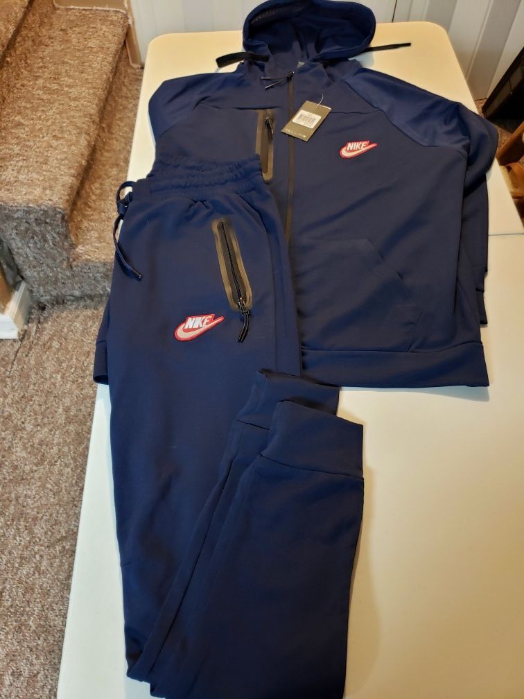 Nike Track Suit