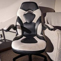 Black & White Gaming Chair (Cat Scratching Damage)